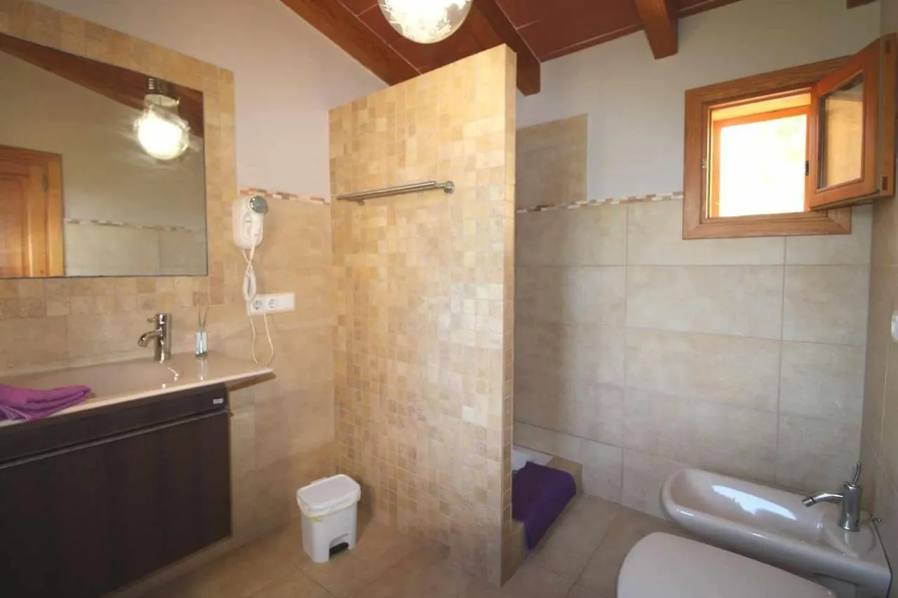 Holiday home Can Gato Den Vives Casa Para 4 Con Piscina Port de Pollenca